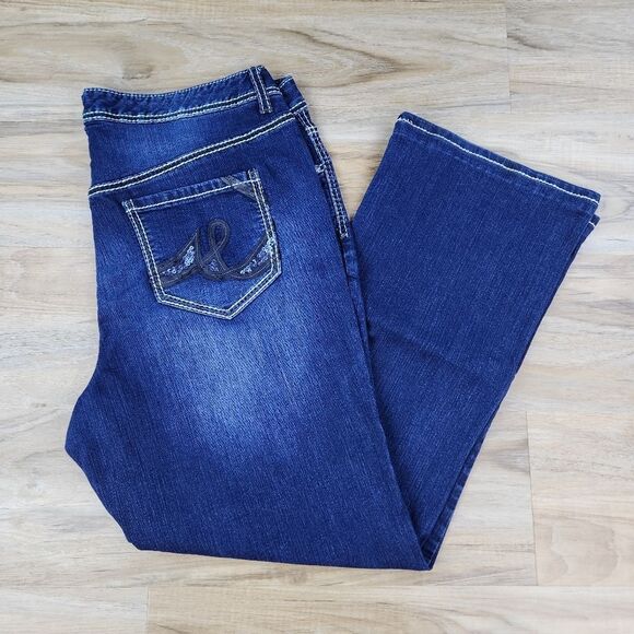 💇‍♀️Lane Bryant Bootcut Embellished Pocket Jeans Size 18 - Picture 1 of 10